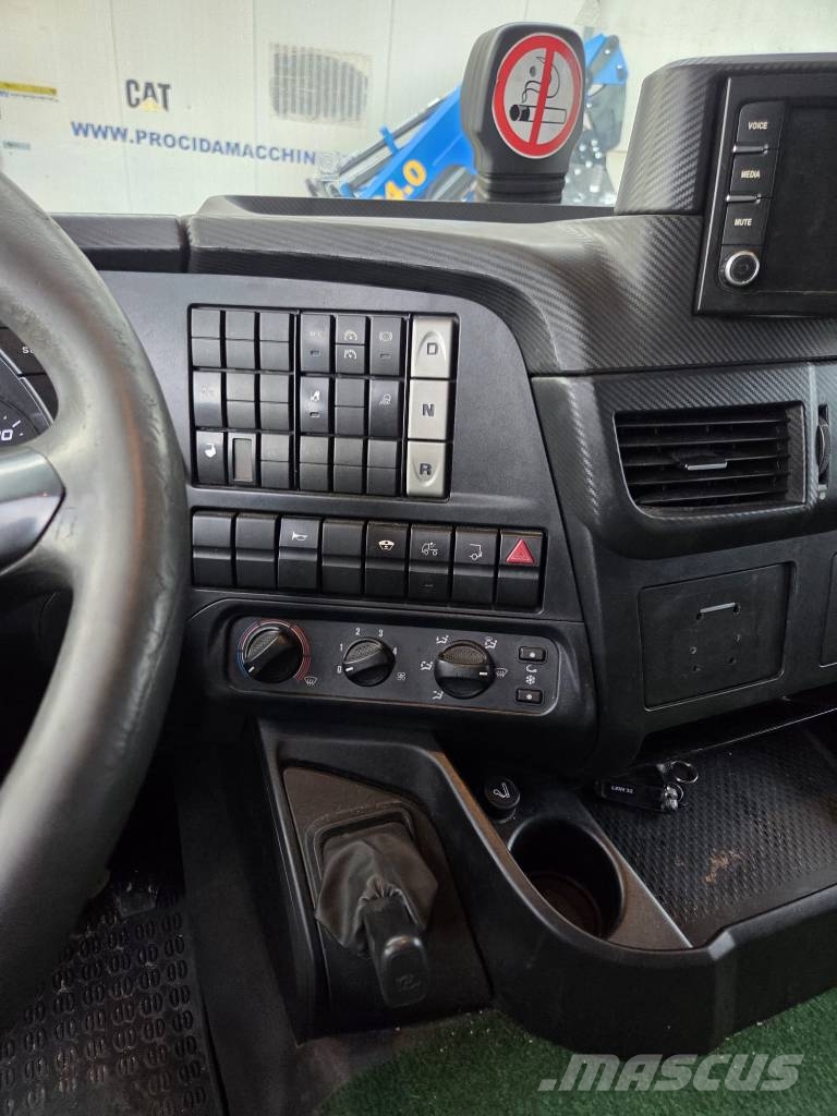 Iveco Stralis 190 S42 Kranwagen