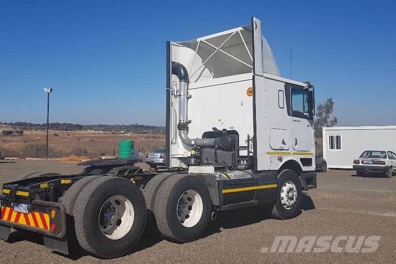 International 9800i Pro Sleeper 其他貨車