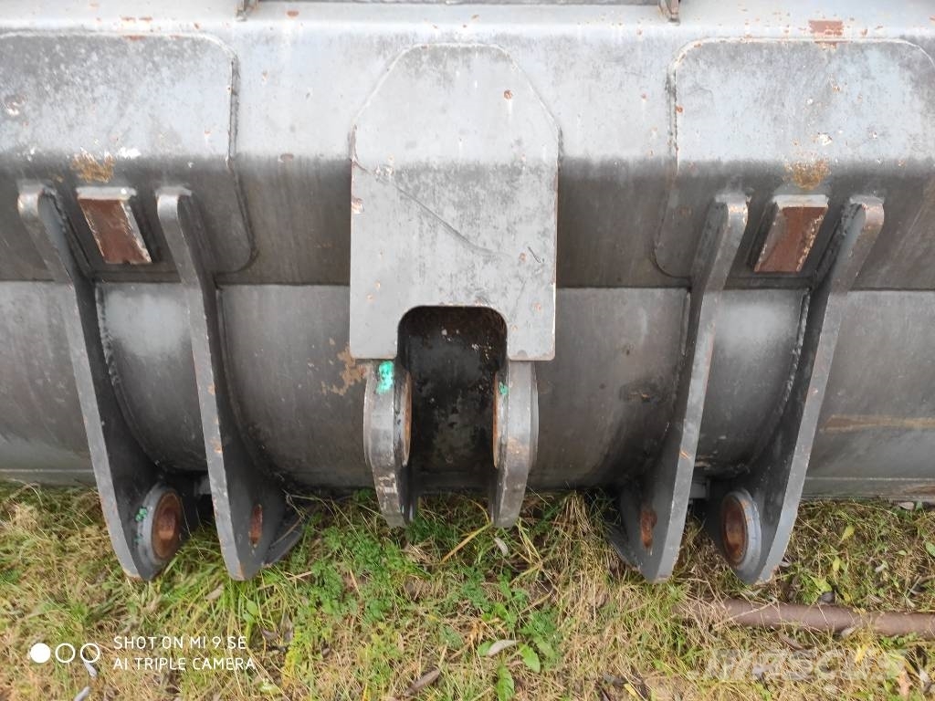 Liebherr L566 L576 L580 Kopad