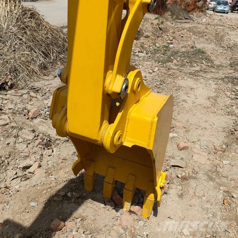 Komatsu PC 40 MR Mini bagri <7t