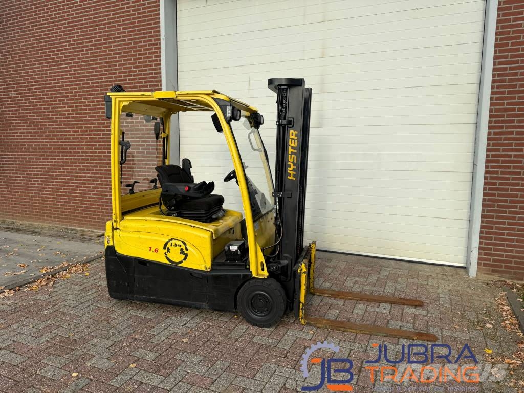 Hyster J1.6XNT LWB شاحنات ذات رافعات شوكية تعمل بالكهرباء
