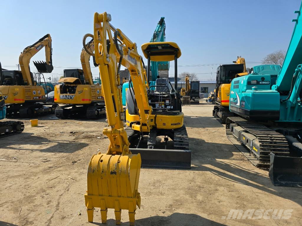 Komatsu PC30 Mini bageri < 7t