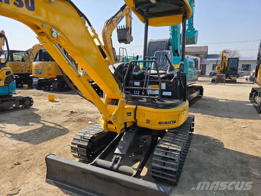 Komatsu PC30 Mini bageri < 7t