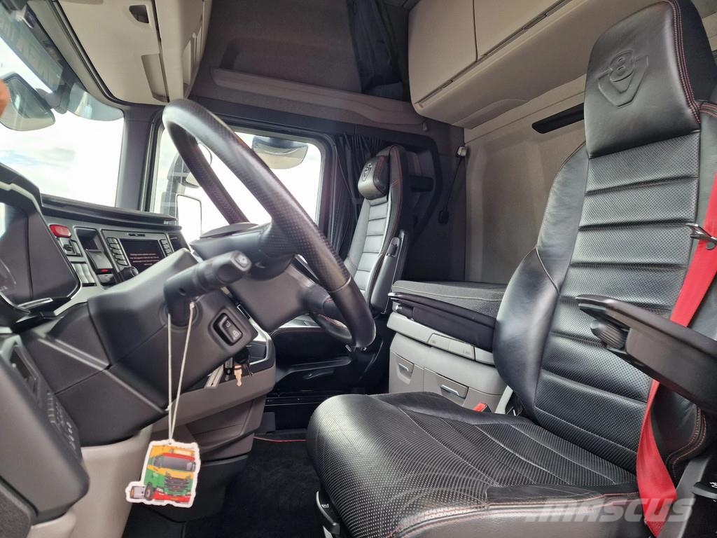 Scania 660S V8 NGS Highline 6x2 - Retarder - Full air - L Naudoti vilkikai