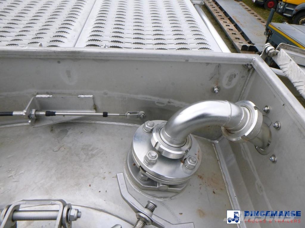 Van Hool Food tank inox 36 m3 / 4 comp + pump Tanktrailer