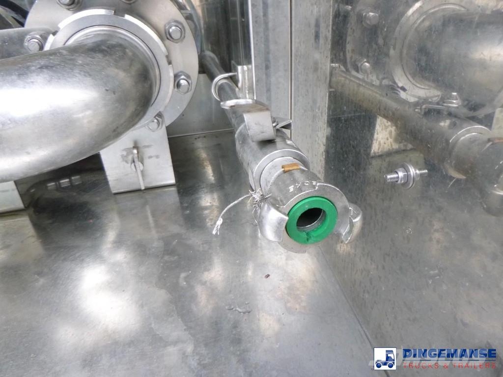 Van Hool Food tank inox 36 m3 / 4 comp + pump Tanktrailer