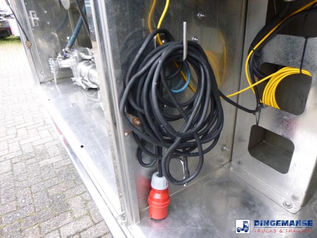 Van Hool Food tank inox 36 m3 / 4 comp + pump Tanktrailer