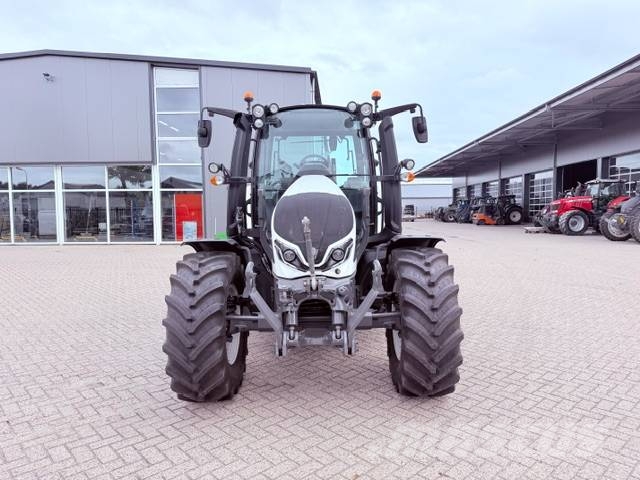 Valtra G125 Ecopower Active, 2021, 6900 uur Tractores