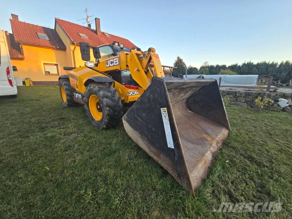 JCB 538-60 Agri Kmetijski teleskopski nakladalci