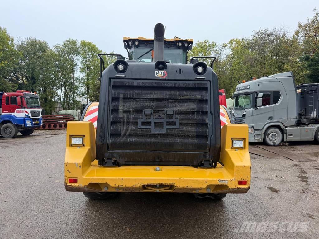 CAT 962 Iekrāvēji uz riteņiem