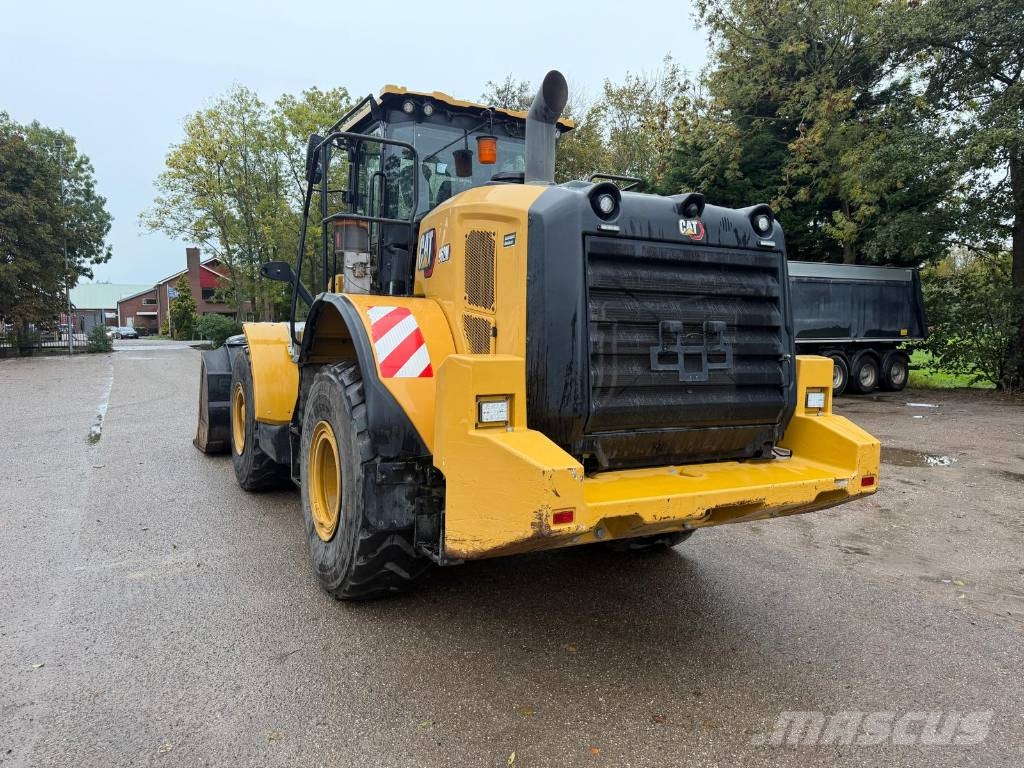 CAT 962 Iekrāvēji uz riteņiem
