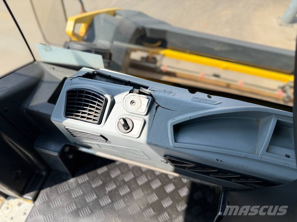 Bomag BW161ADO-5 Dvojni valjarji