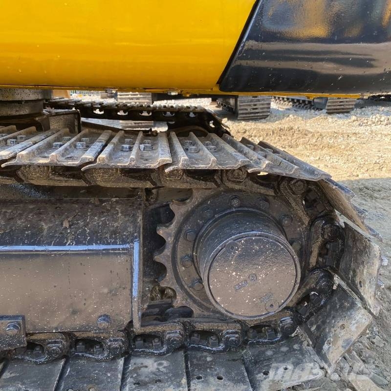 Komatsu PC56 Lánctalpas kotrók