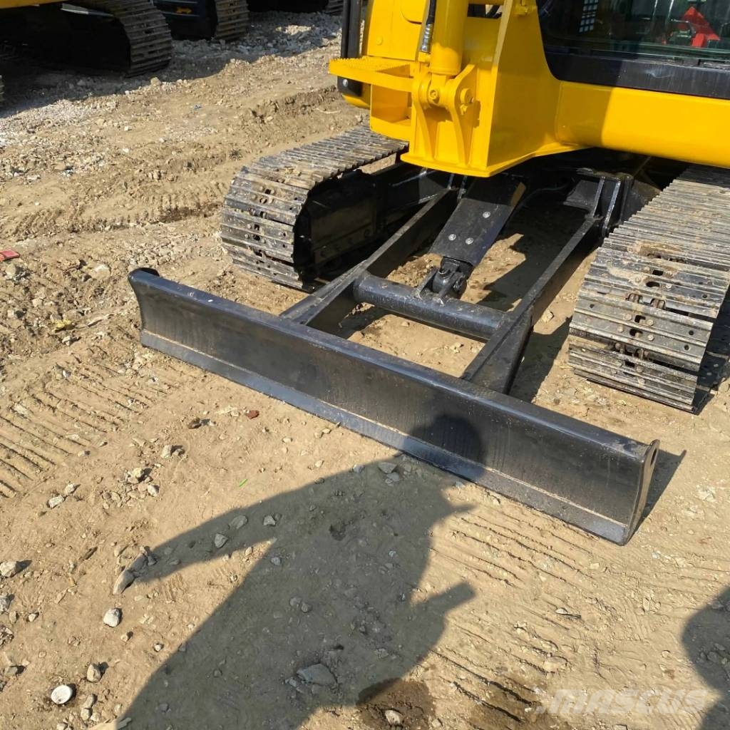 Komatsu PC56 Lánctalpas kotrók