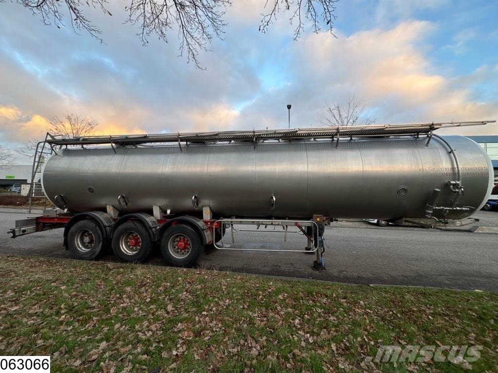 Maisonneuve Food 32.700 liter, 5 comp Tanker semi-trailers