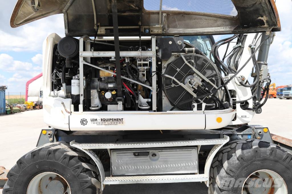Liebherr A 910 Compact Litronic Excavadoras de ruedas