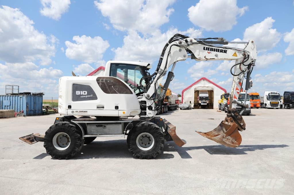 Liebherr A 910 Compact Litronic Excavadoras de ruedas