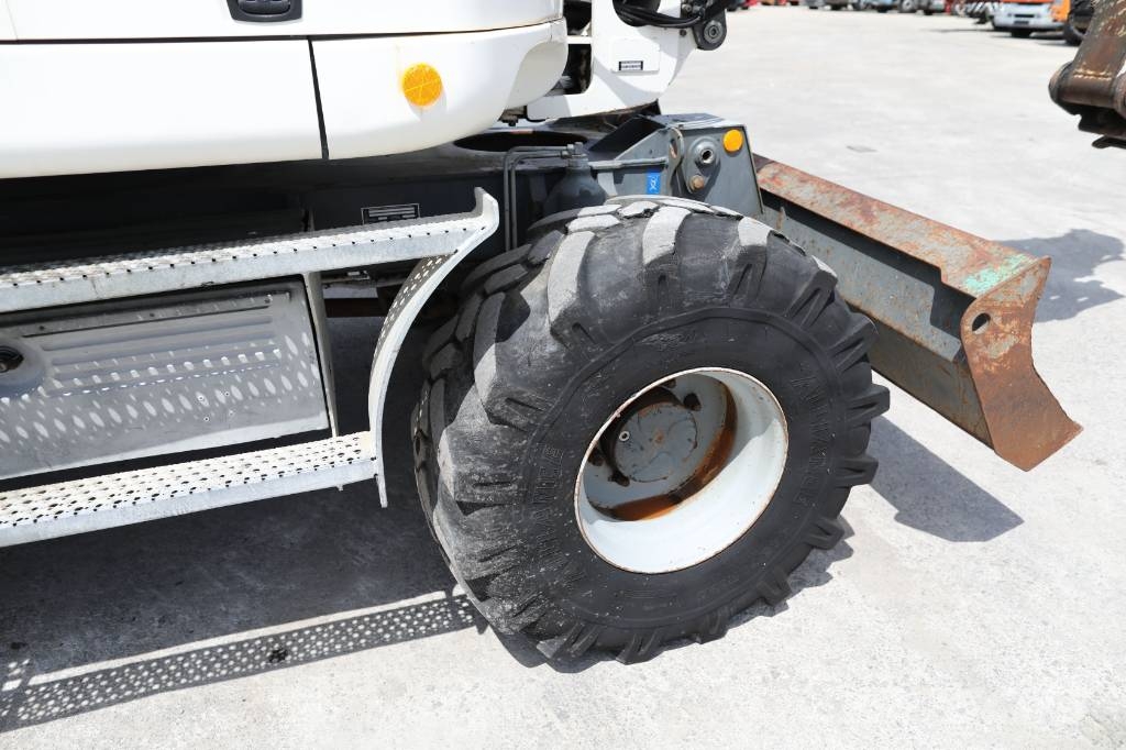 Liebherr A 910 Compact Litronic Excavadoras de ruedas
