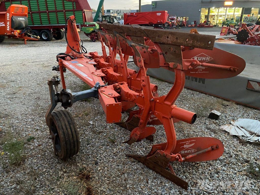 Kuhn multi master 121 محاريث تقليدية