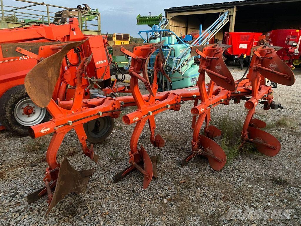 Kuhn multi master 121 محاريث تقليدية