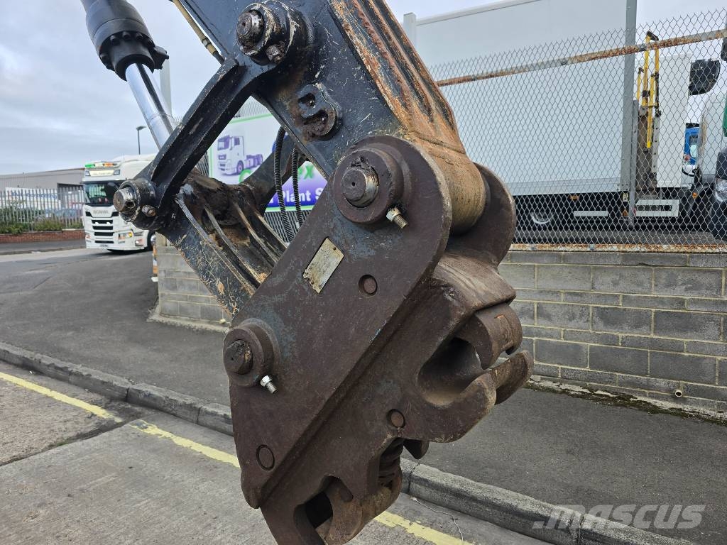 Hidromek HMK 220 LC Crawler excavators