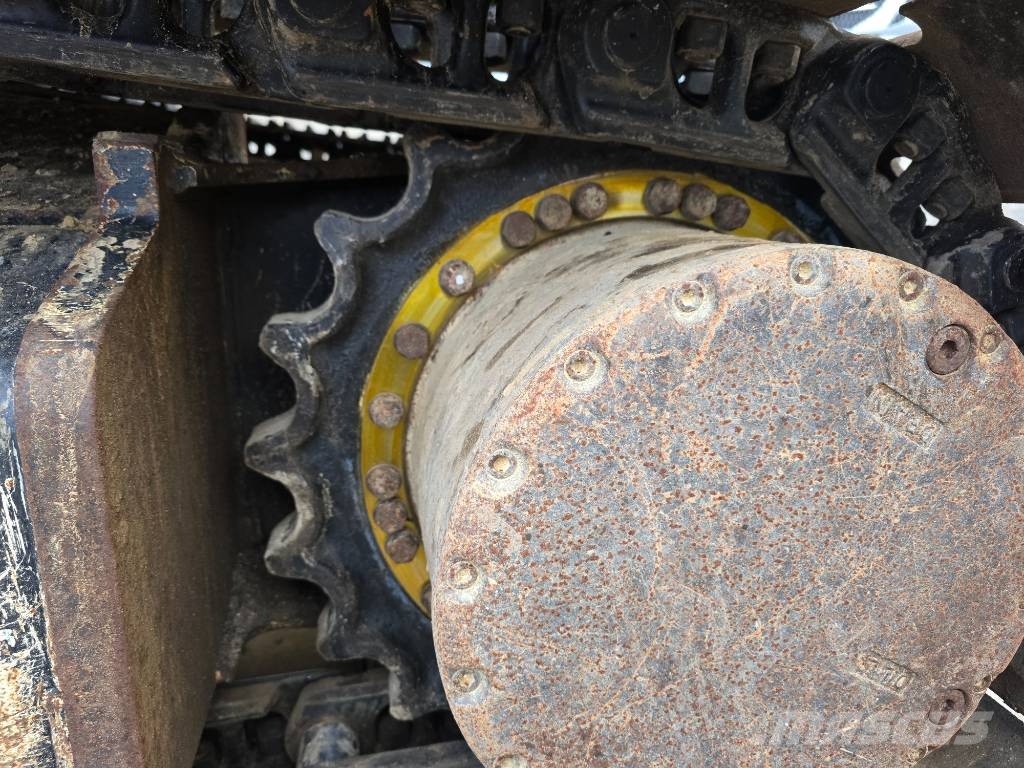 Hidromek HMK 220 LC Crawler excavators