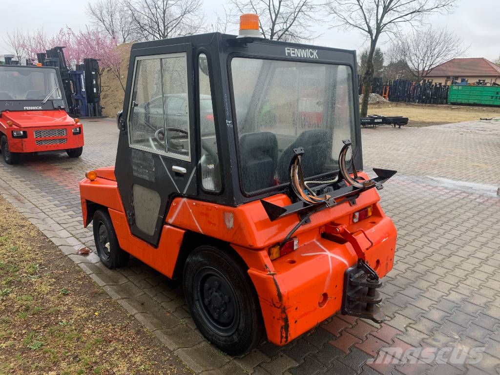 Toyota 2TG20 V-3878 EO Flughafenausrüstung