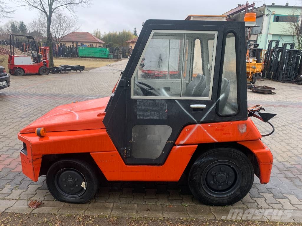 Toyota 2TG20 V-3878 EO Flughafenausrüstung