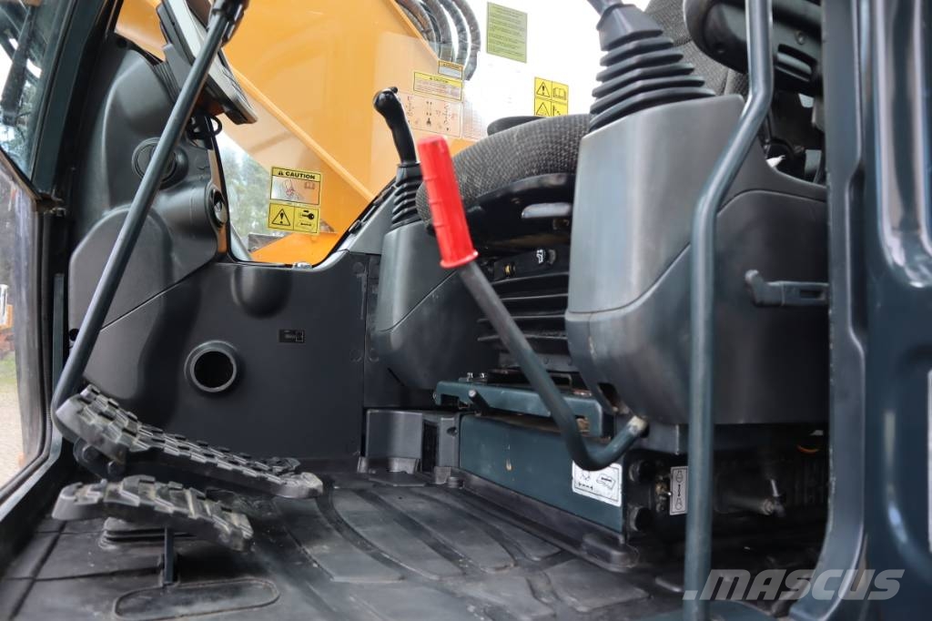 Hyundai HX 235 LCR 履带挖掘机
