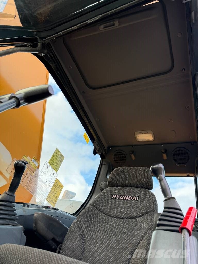 Hyundai HX 235 LCR 履带挖掘机