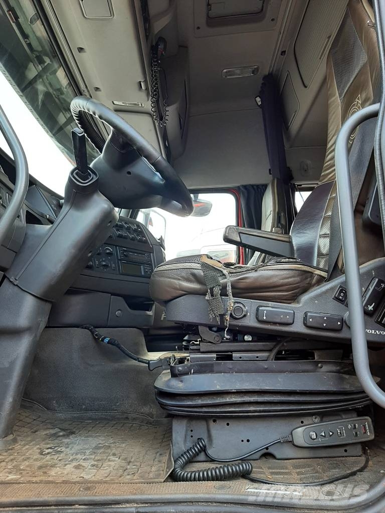 Volvo FH 16 Savivarčių priekabų vilkikai