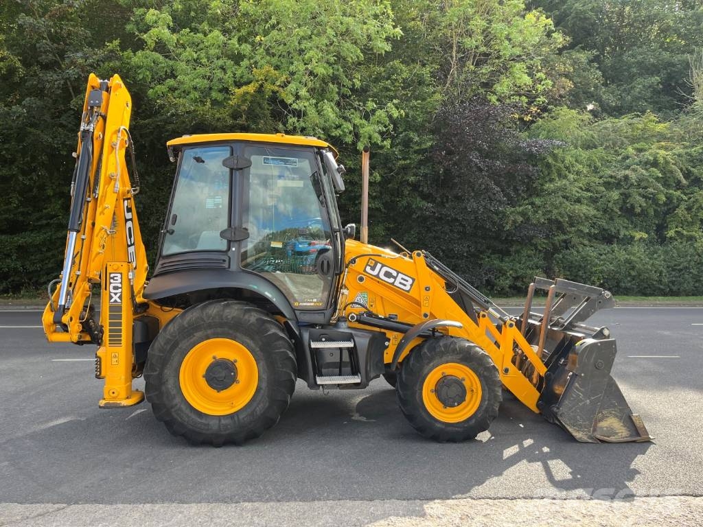 JCB 3CX Plus Экскаваторы-погрузчики