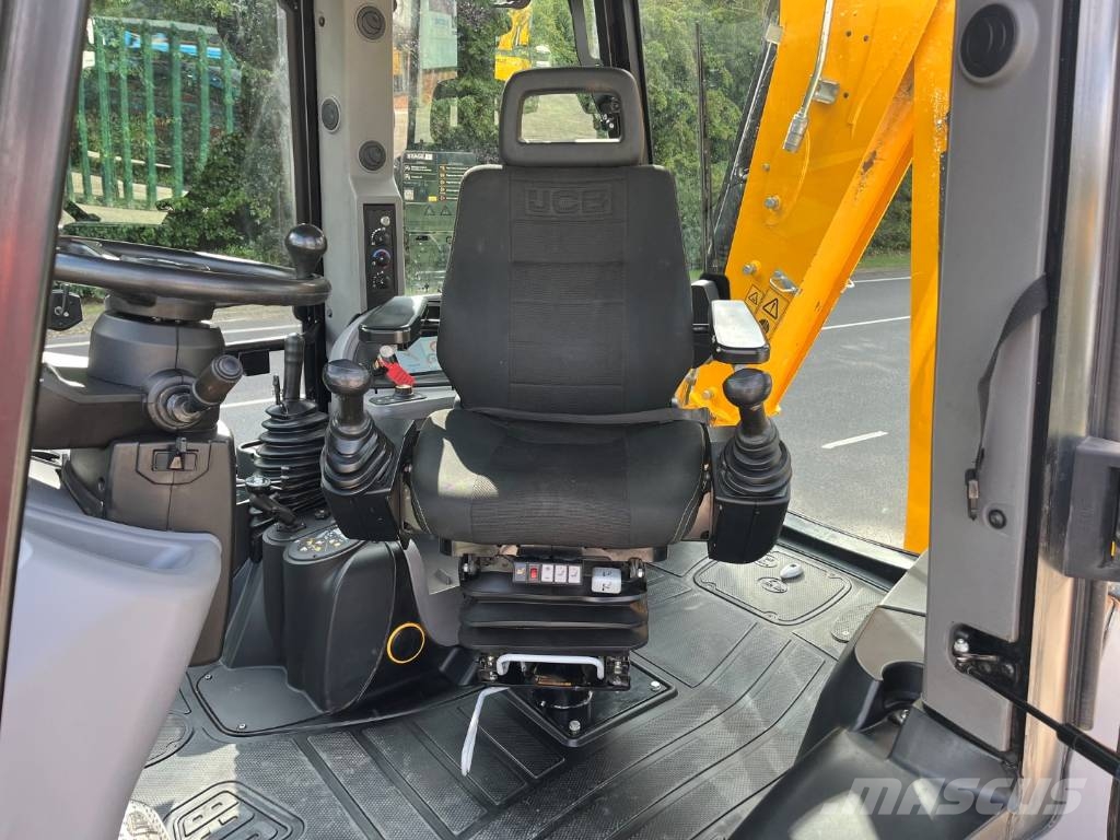 JCB 3CX Plus Экскаваторы-погрузчики