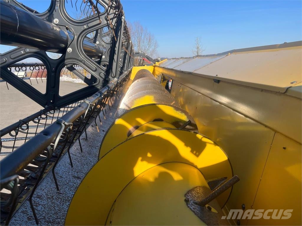 New Holland CR 9080 Schneidwerk 9,15m Varifeed HD, Bj.14, حصادات