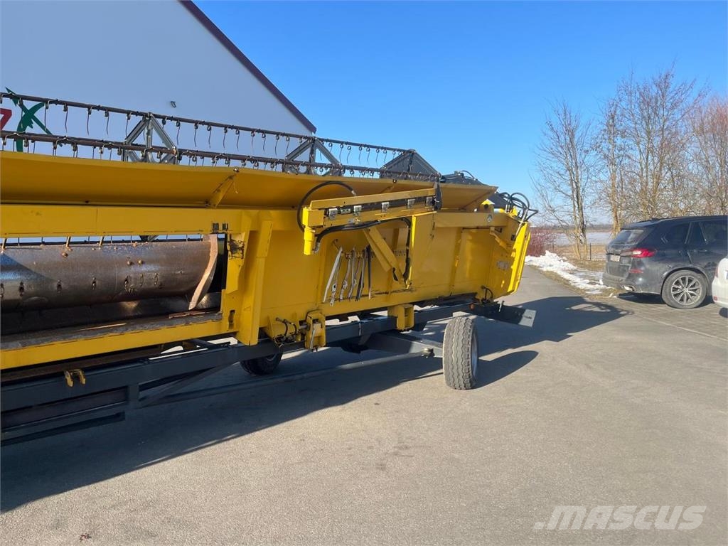 New Holland CR 9080 Schneidwerk 9,15m Varifeed HD, Bj.14, حصادات