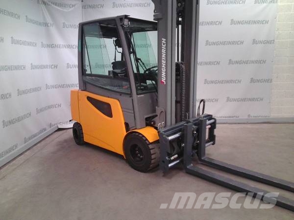 Jungheinrich EFG S30 Sähkötrukit