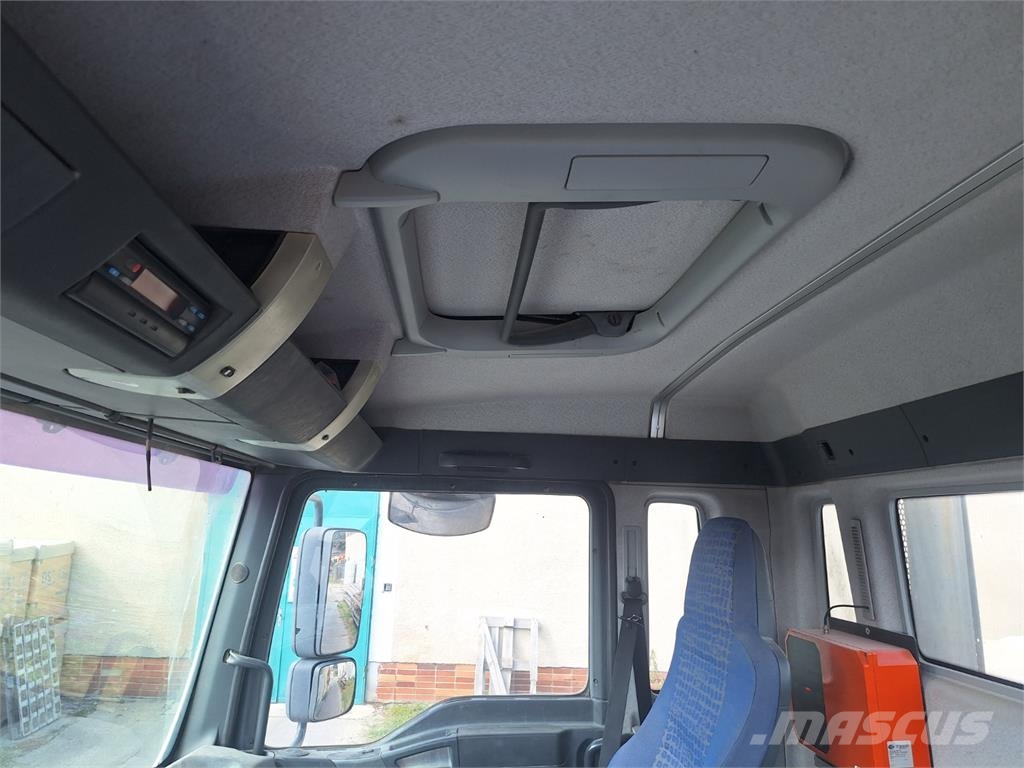 MAN TGA 35.410 8X4 + DOPRAVNÍK Nákladní vozidlo bez nástavby