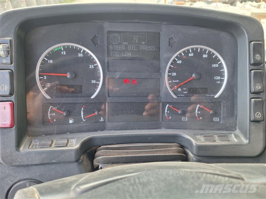 MAN TGA 35.410 8X4 + DOPRAVNÍK Nákladní vozidlo bez nástavby