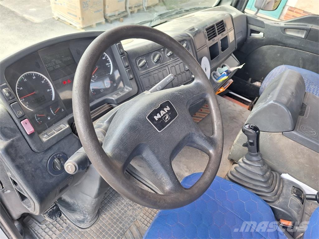 MAN TGA 35.410 8X4 + DOPRAVNÍK Nákladní vozidlo bez nástavby