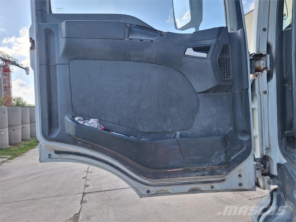 MAN TGA 35.410 8X4 + DOPRAVNÍK Nákladní vozidlo bez nástavby