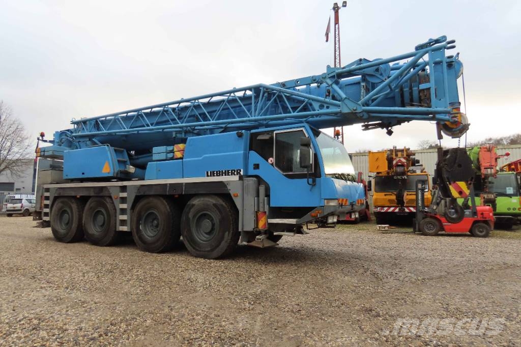 Liebherr LTM 1060-2 Univerzálne terénne žeriavy