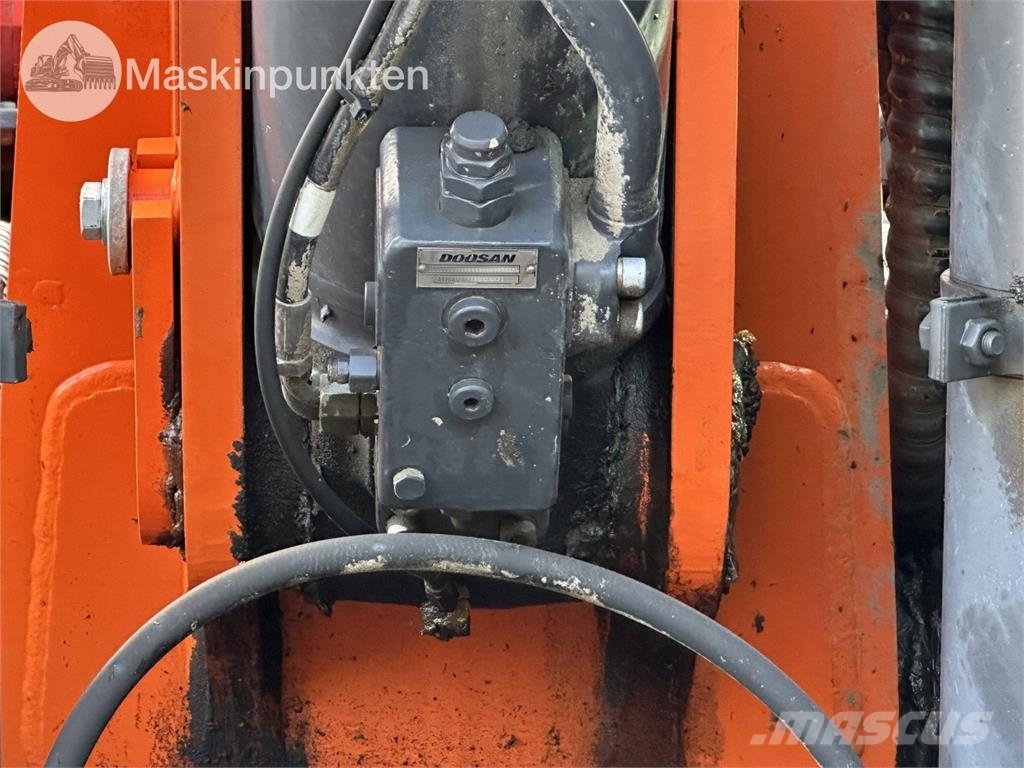 Doosan DX170W-5 Hjulgravere
