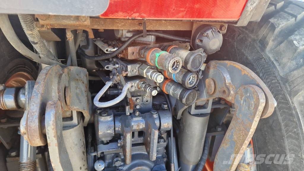 Kubota M 8540 Traktorit