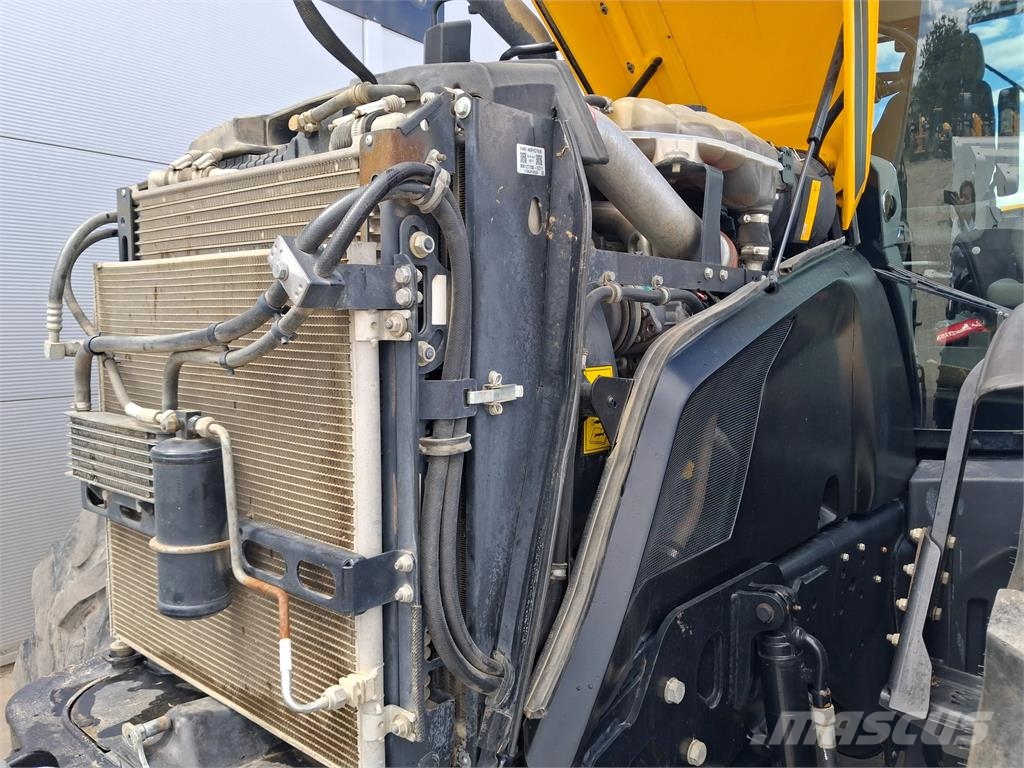 JCB Fastrac 4190 الجرارات