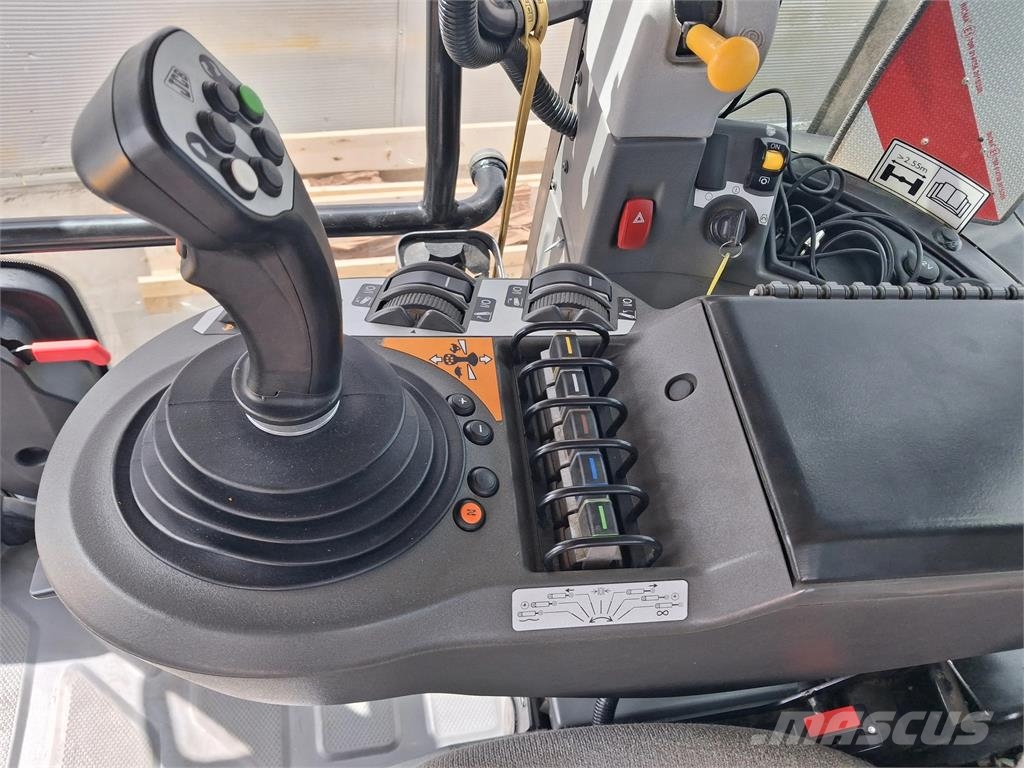 JCB Fastrac 4190 الجرارات