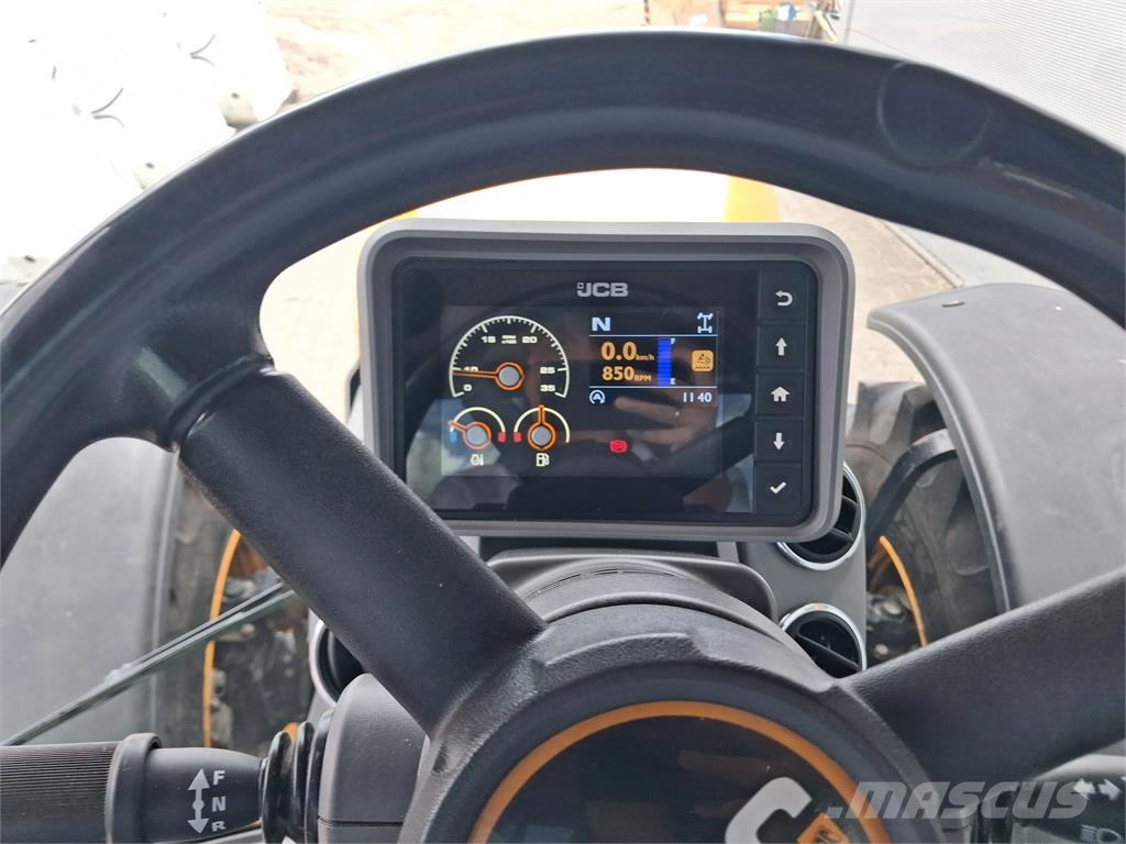 JCB Fastrac 4190 الجرارات