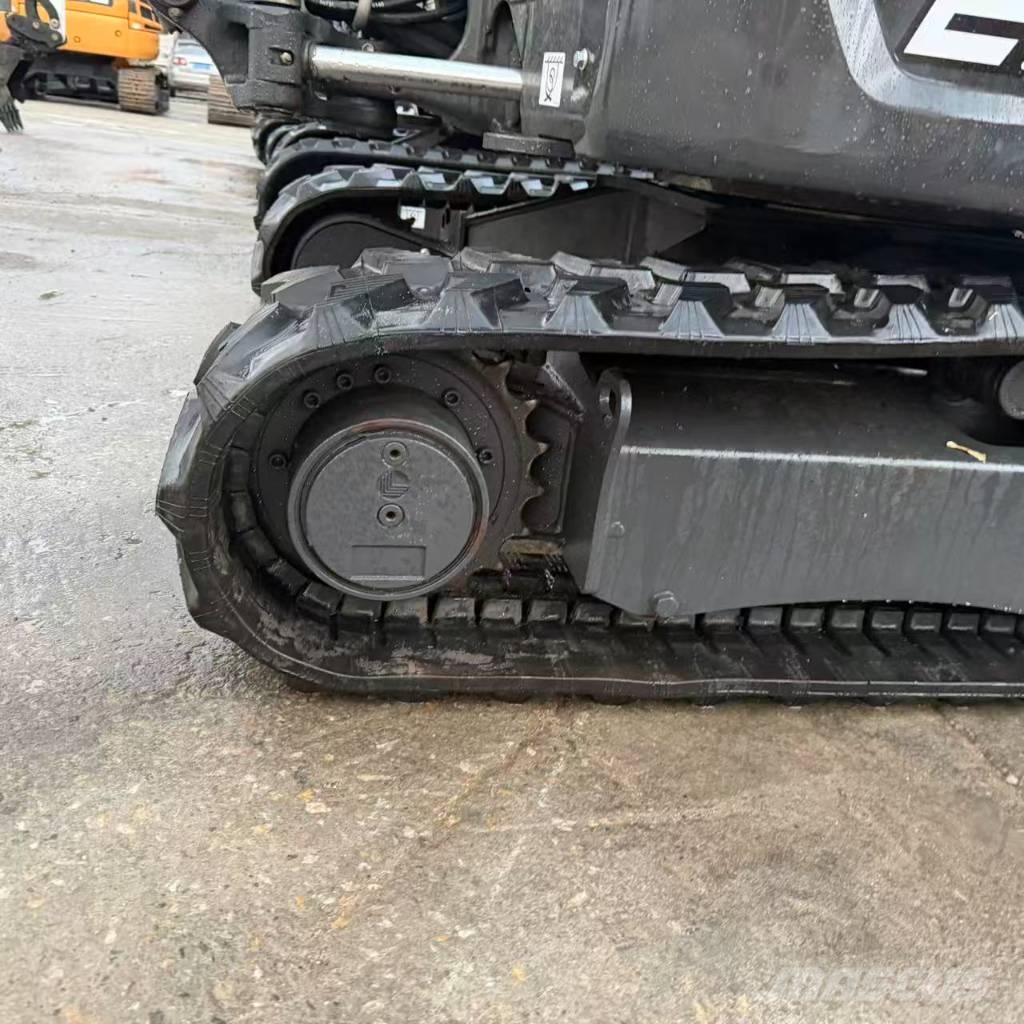 Bobcat E 27z Mini kotrók < 7t