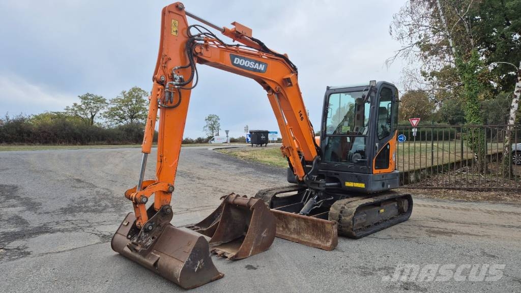 Doosan DX 63-3 Mini pelle < 7t