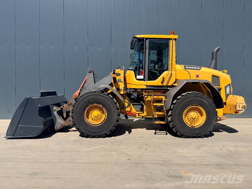 Volvo L90G Rataslaadurid