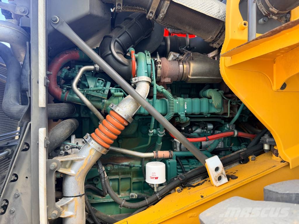 Volvo L90G Rataslaadurid